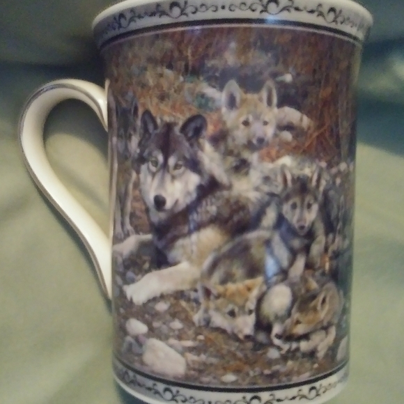2 Wolves Mugs & Dances With Wolves DVD - Picture 8 of 15